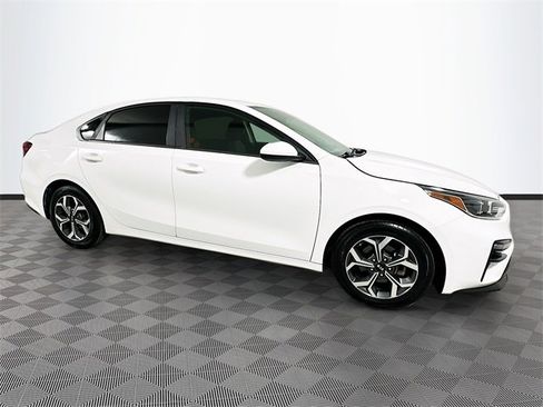 Used 2019 Kia Forte LXS image 16