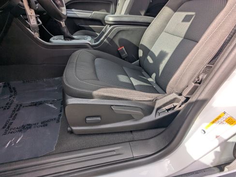 Used 2022 Chevrolet Colorado LT image 16