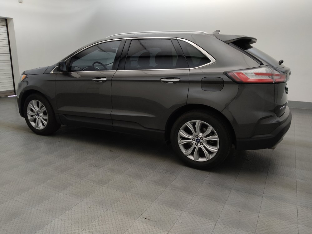 Used 2019 Ford Edge Titanium FWD image 3