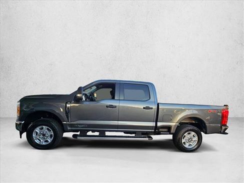 New 2026 Ford F250 XLT w/ FX4 Off-Road Package image 5