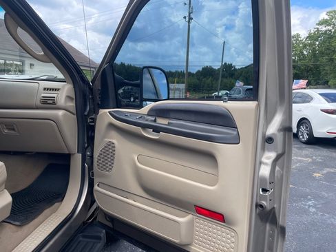 Used 2006 Ford F250 4x4 Crew Cab Super Duty image 18