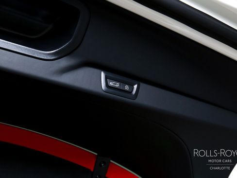 New 2026 Rolls-Royce Cullinan image 27