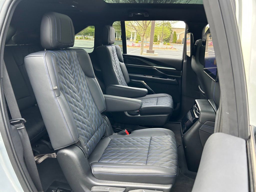 Used 2025 Cadillac Escalade IQ Sport 1 w/ Smart Trailering package AWD/4WD image 56