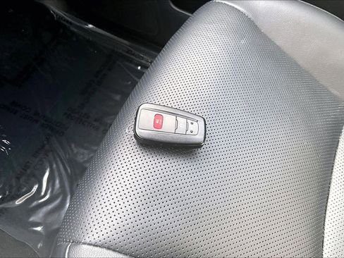 Used 2023 Toyota 4Runner Limited image 14