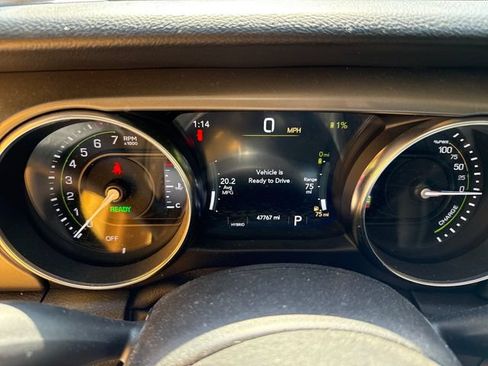 Used 2021 Jeep Wrangler Unlimited Rubicon 4xe w/ Cold Weather Group AWD/4WD image 19