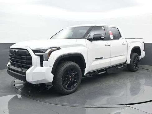 New 2026 Toyota Tundra SR5 AWD/4WD image 22