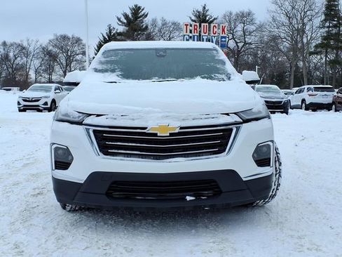Used 2023 Chevrolet Traverse LT w/ LPO, Floor Liner Package image 2