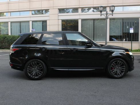 Used 2017 Land Rover Range Rover Sport HSE Dynamic AWD/4WD image 6