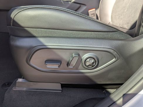 New 2025 Jeep Grand Cherokee L Altitude AWD/4WD image 13