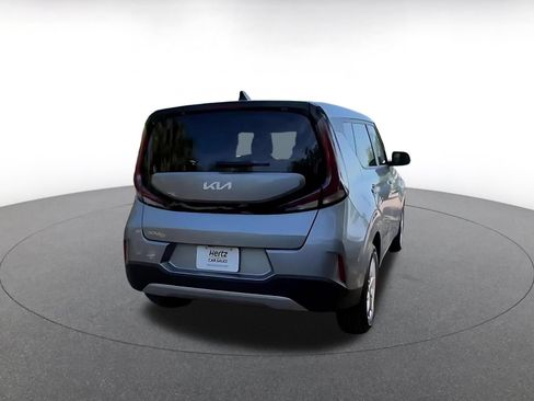 Used 2025 Kia Soul LX w/ LX Technology Package FWD image 14