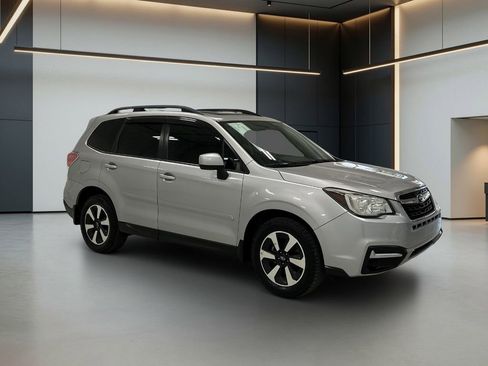 Used 2018 Subaru Forester 2.5i Premium w/ Protection Package #1 AWD/4WD image 8