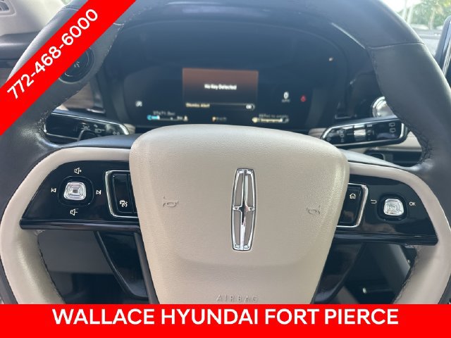 Used 2022 Lincoln Corsair Reserve w/ Equipment Group 201A FWD image 19