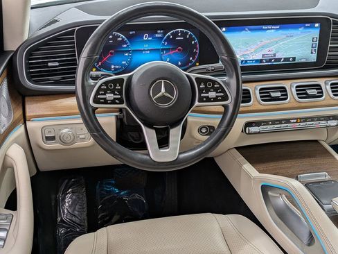Used 2021 Mercedes-Benz GLE 350 4MATIC image 4
