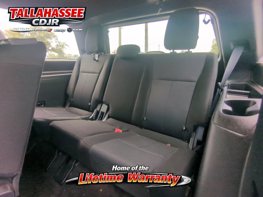 Used 2021 Ford Expedition XLT w/ FX4 Off-Road Package AWD/4WD image 19
