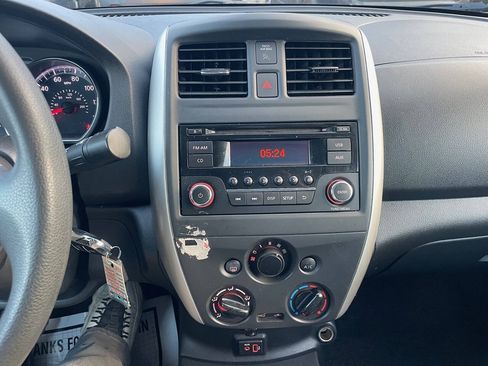 Used 2018 Nissan Versa SV FWD image 17