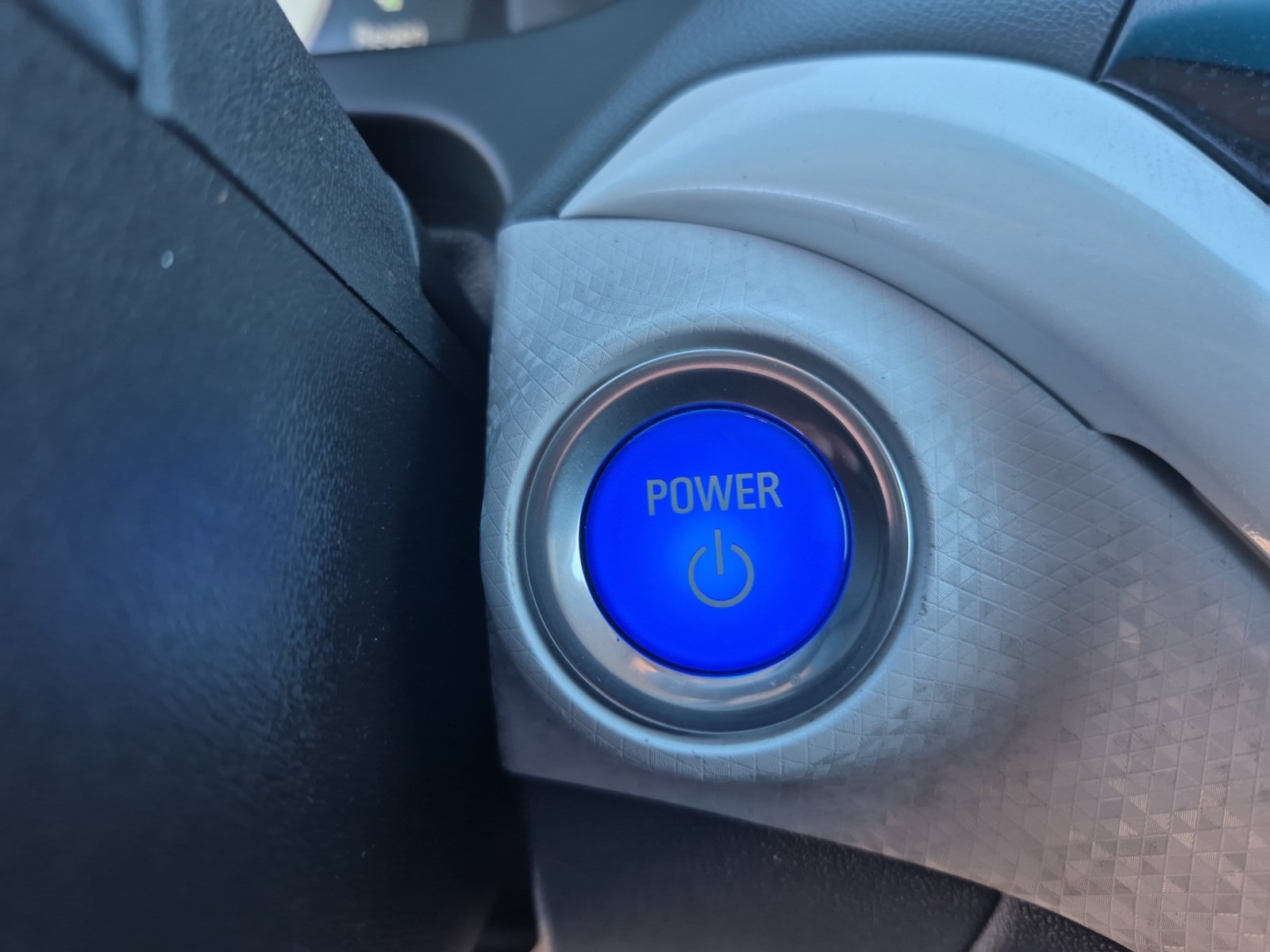 Used 2017 Chevrolet Bolt LT FWD image 31