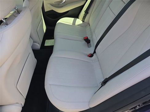 Used 2020 Mercedes-Benz E 350 4MATIC Sedan image 16