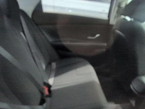 Used 2024 Hyundai Elantra SEL FWD image 15