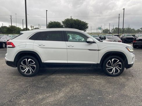 Used 2023 Volkswagen Atlas Cross Sport SEL AWD/4WD image 3