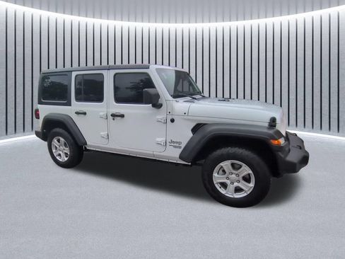 Used 2020 Jeep Wrangler Unlimited Sport S AWD/4WD image 20