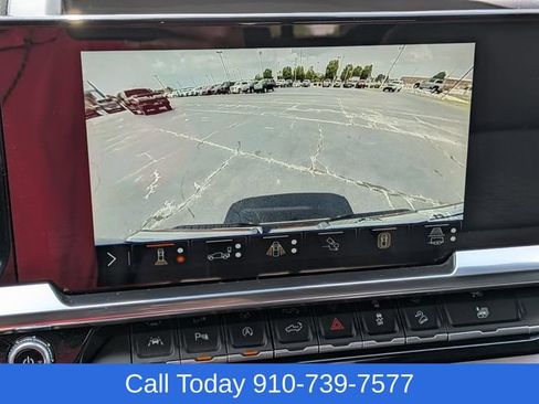 Used 2024 GMC Sierra 1500 SLT w/ SLT Premium Plus Package AWD/4WD image 26