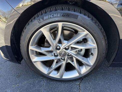 Used 2022 Genesis G70 2.0T RWD image 38
