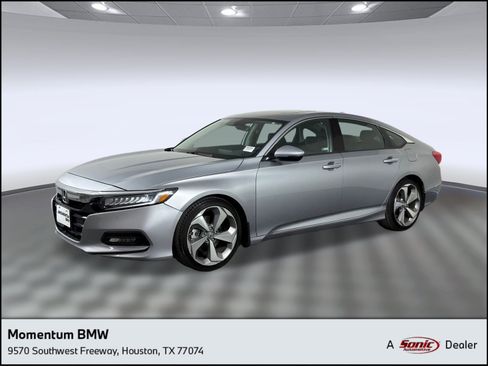 Used 2018 Honda Accord Touring image 1