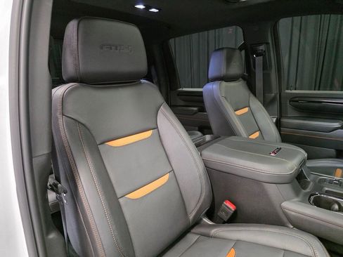 Used 2024 GMC Sierra 2500 AT4 w/ AT4 Premium Plus Package image 13