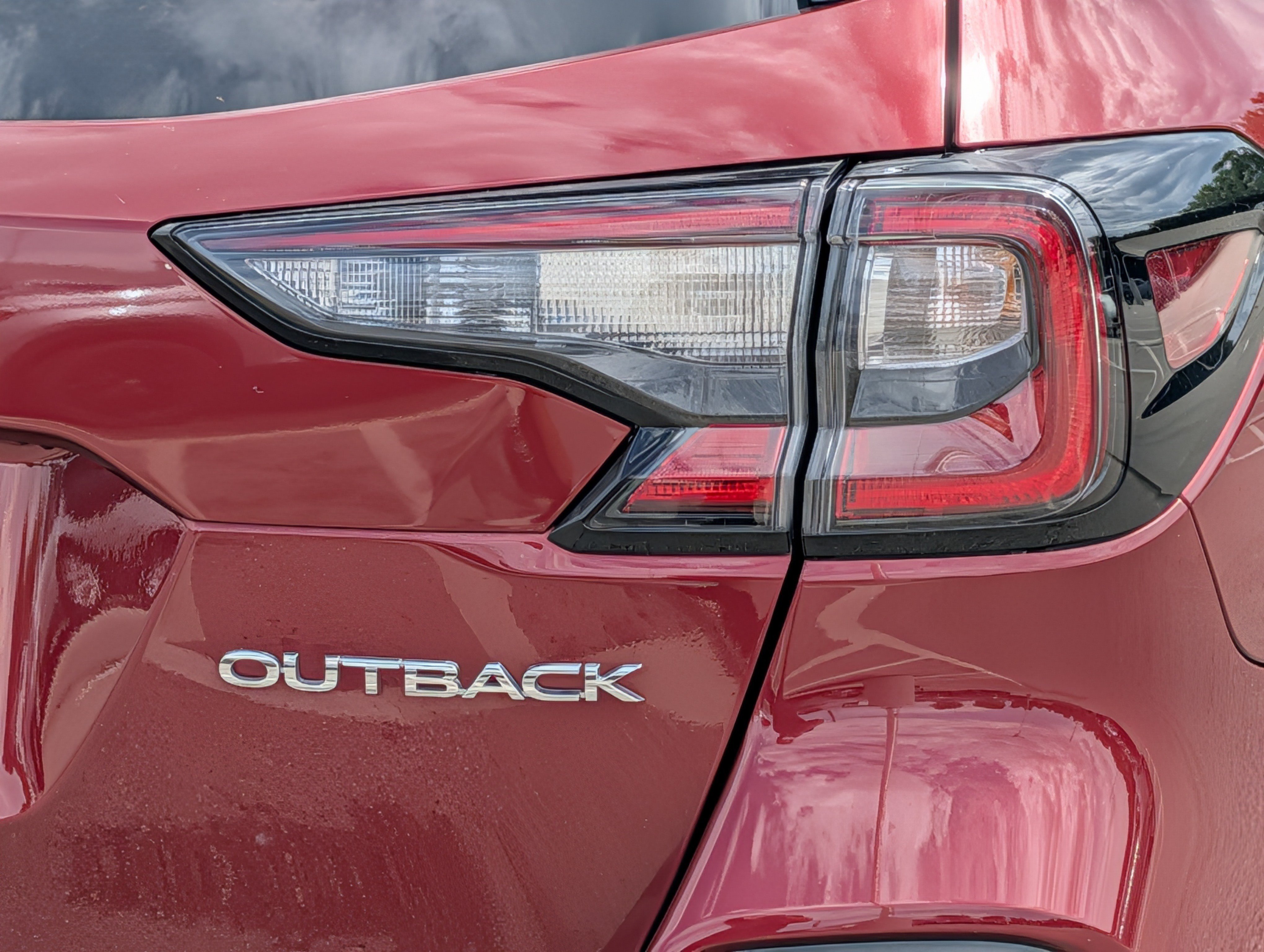 Used 2025 Subaru Outback Premium AWD/4WD image 10