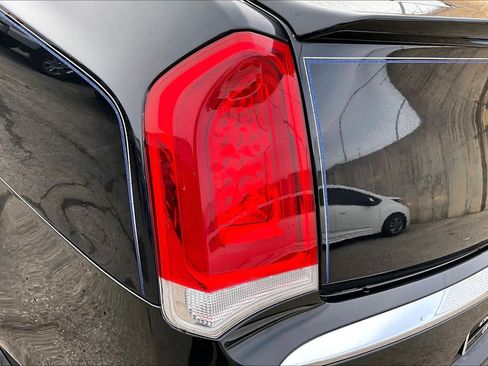 Used 2015 Chrysler 300 C w/ Harman/Kardon Audio Group image 28