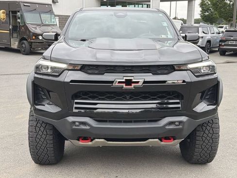Used 2024 Chevrolet Colorado ZR2 w/ ZR2 Convenience Package III AWD/4WD image 16