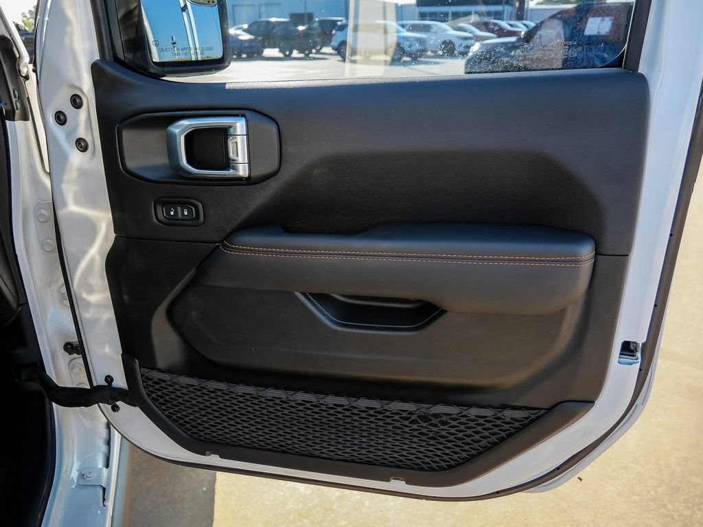 Used 2021 Jeep Gladiator Mojave AWD/4WD image 23