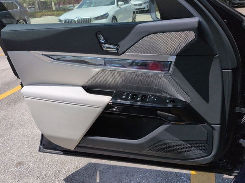 New 2026 BMW 760i xDrive w/ Executive Package image 31