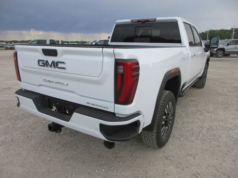 New 2026 GMC Sierra 2500 Denali Ultimate w/ Max Trailering Package AWD/4WD image 5