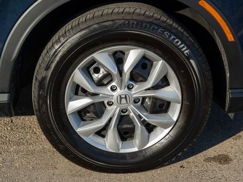 Used 2025 Honda CR-V LX image 11