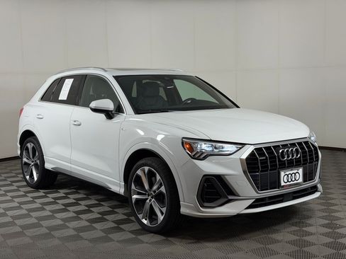 Used 2020 Audi Q3 2.0T Premium Plus AWD/4WD image 7