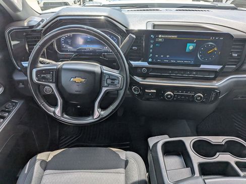Used 2025 Chevrolet Silverado 2500 LT w/ Convenience Package AWD/4WD image 18
