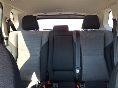 Used 2023 Nissan Rogue SV image 35