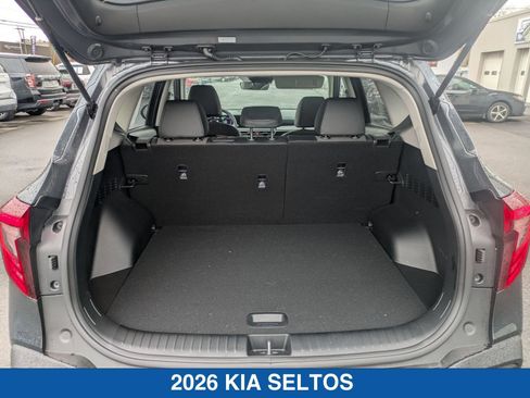 Used 2026 Kia Seltos S AWD/4WD image 32