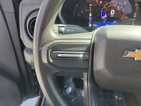 Used 2023 Chevrolet Colorado W/T image 22