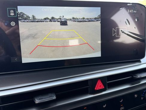 New 2026 Kia Sorento LX FWD image 25