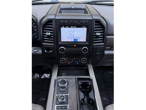 Used 2019 Ford Expedition Max Limited w/ Equipment Group 301A image 12