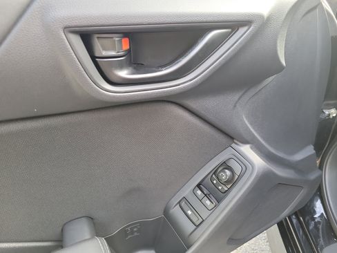 Used 2023 Toyota GR86 w/ ALL Weather Mat Package (TMS) RWD image 12