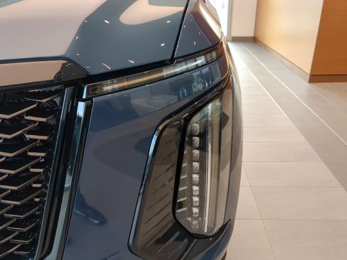 New 2025 Cadillac Escalade Sport Platinum w/ LPO, ONYX Package image 7