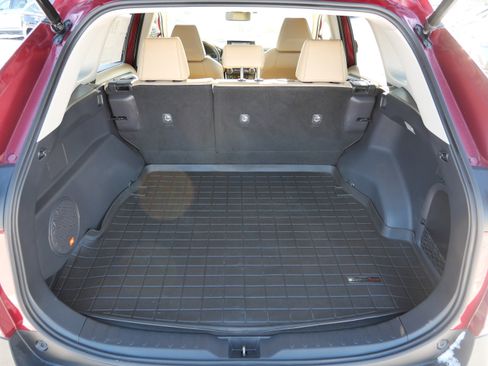 Used 2019 Toyota RAV4 Limited image 18