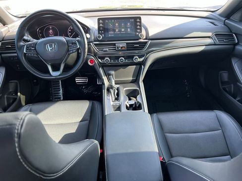 Used 2018 Honda Accord Sport image 25