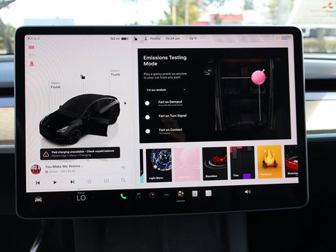 Used 2023 Tesla Model Y Long Range image 55