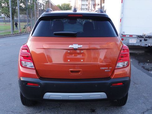 Used 2015 Chevrolet Trax LT w/ LT Plus Package AWD/4WD image 6