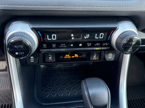 Certified 2024 Toyota RAV4 XLE w/ Convenience Package image 28