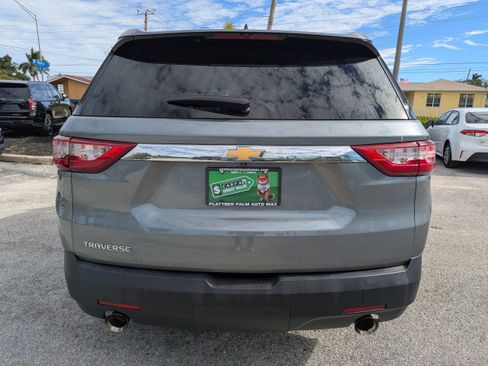 Used 2018 Chevrolet Traverse LS image 5